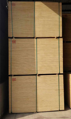 胶合板集装